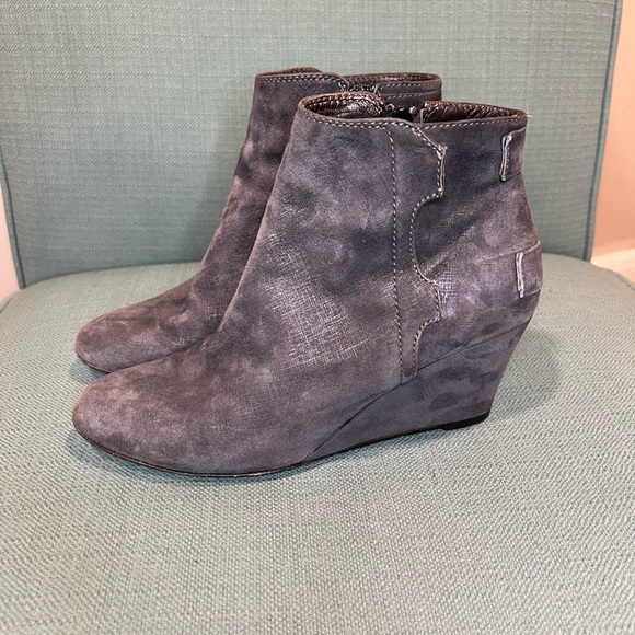 AGL Attilio Giusti Leombruni Suede Wedge bootie women’s size 36 US 6  GUC - Picture 6 of 8